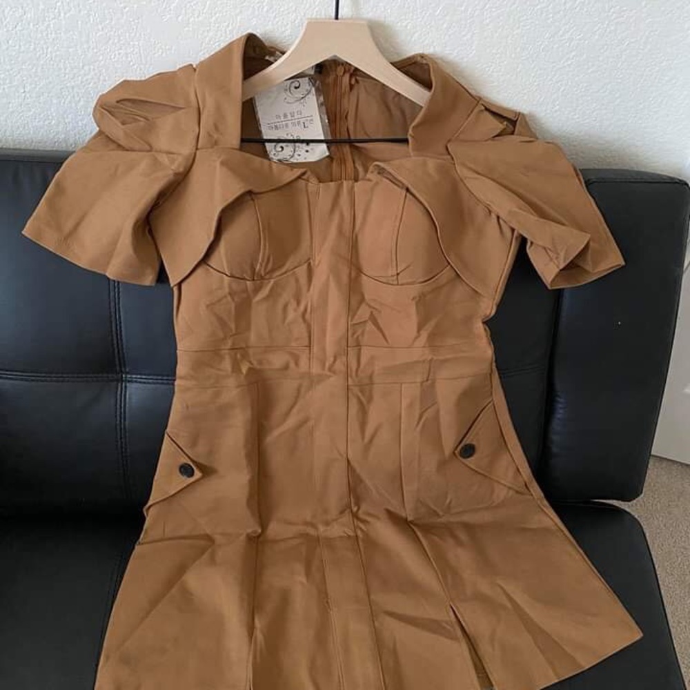 Dress - Picture 2 of 2